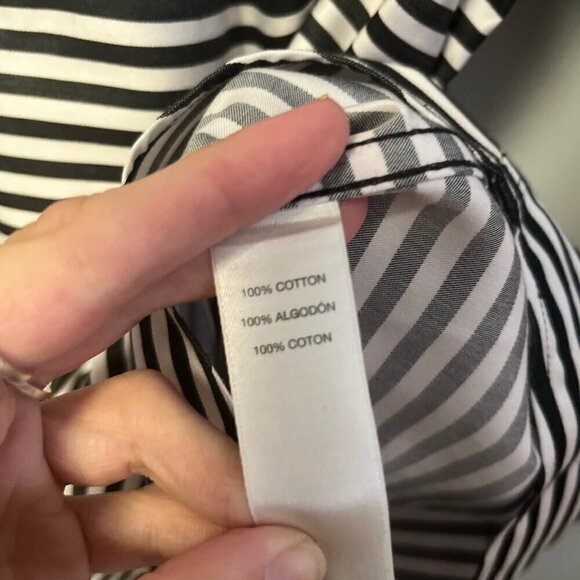 0524-19 Chico's Blouse - Picture 3 of 3